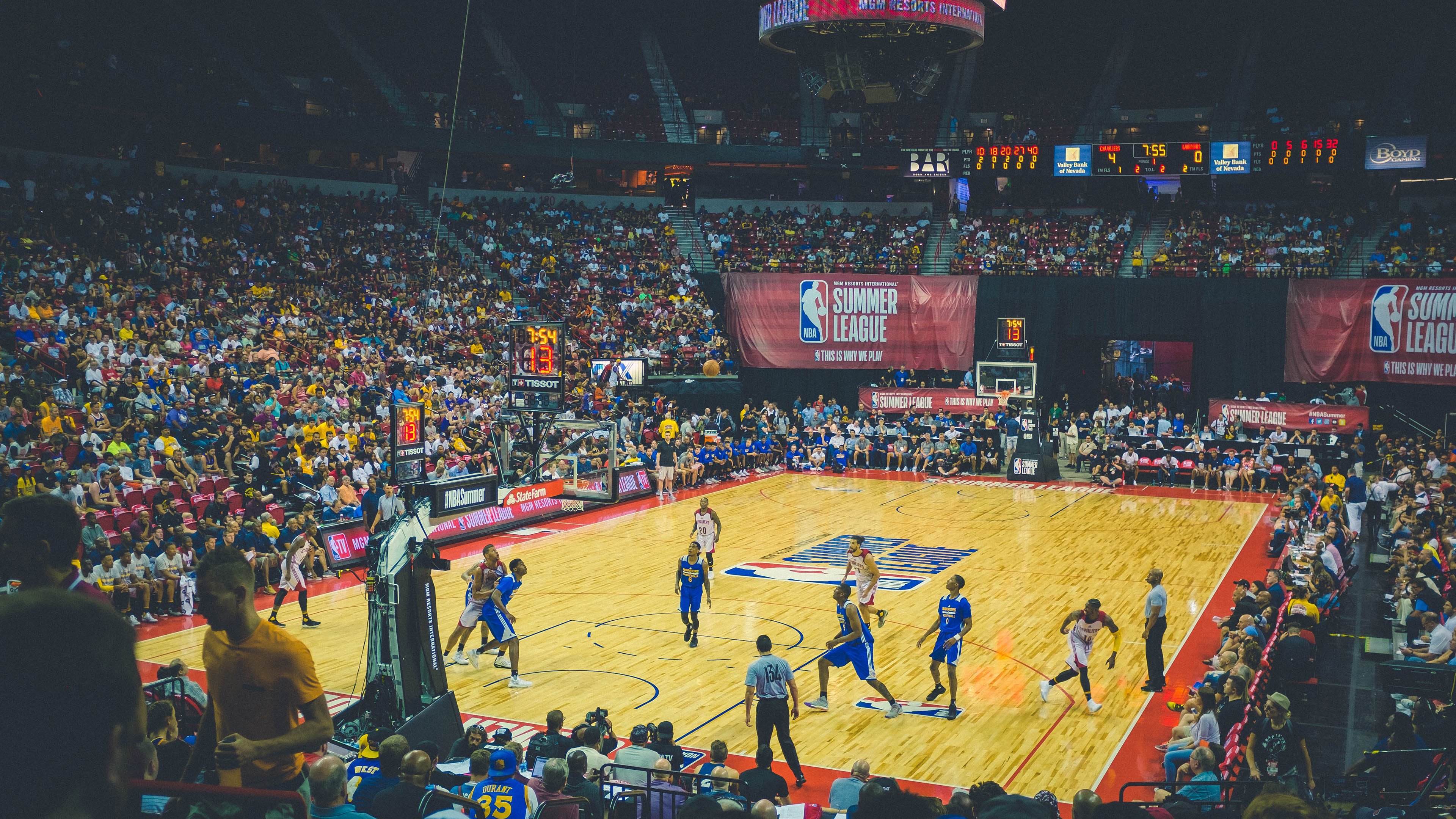 英超“绝杀大戏”：绝妙配合与逆转瞬间回顾